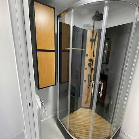 La Paree, Piscine, Proche Et Centre Feriehus *