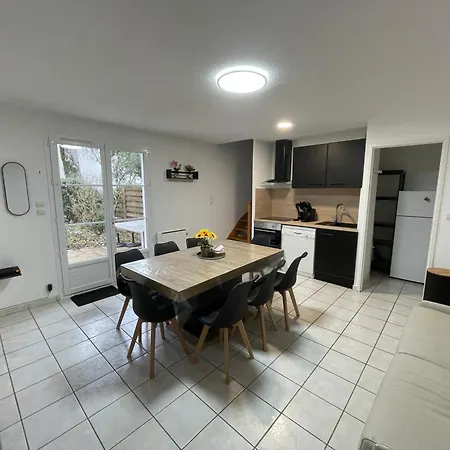 Feriehus La Paree, Piscine, Proche Et Centre *