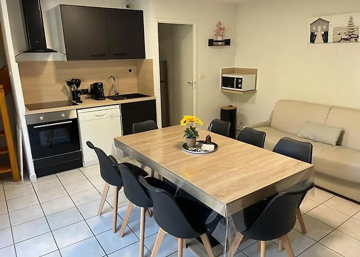 La Paree, Piscine, Proche Et Centre Σπίτι διακοπών *